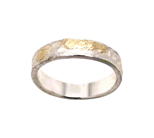The ocean scene wedding ring in 24ct gold and silver