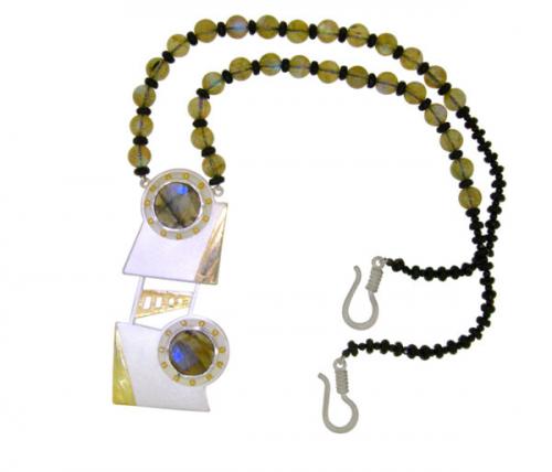 Bespoke-Necklace-Monica-Szwaja-600x513